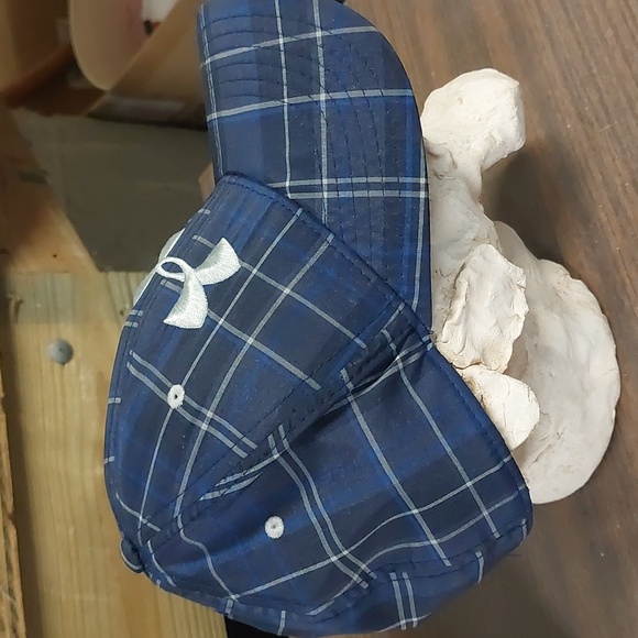 Under Armour Plaid Sports Cap - Picture 2 of 6